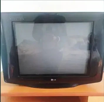 Телевизор LG Ultra Slim 21SA2RG-Z4 4