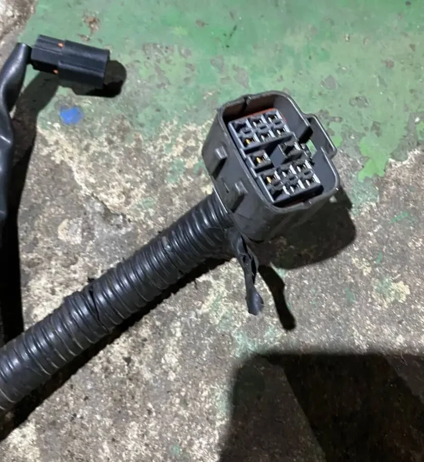 Жгут проводов управления катушек и форсунок Mazda CX7 4