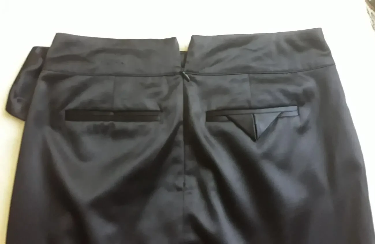 Новая черная атласная юбка XANAKA 7