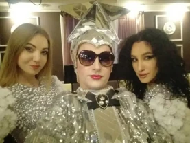 Шоу пародій та двійніків Діми Чернікова