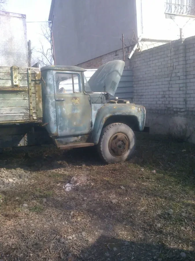 Двигатель  Зил - 130 , кпп  ,и т\д  Зил-130,157,  шасси  под разборку. 4