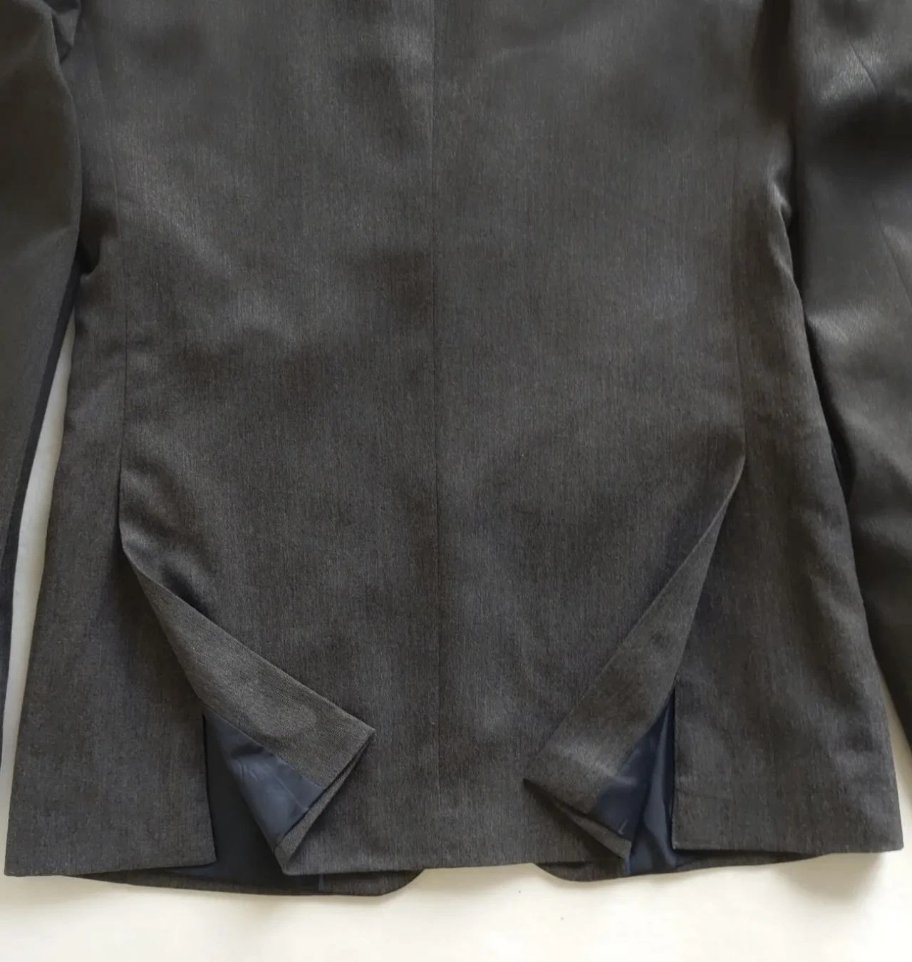 Серый мужской пиджак 10
