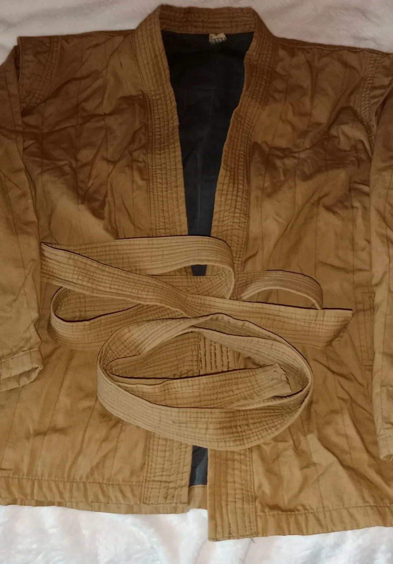 Кимоно мужское для карате борьбы .