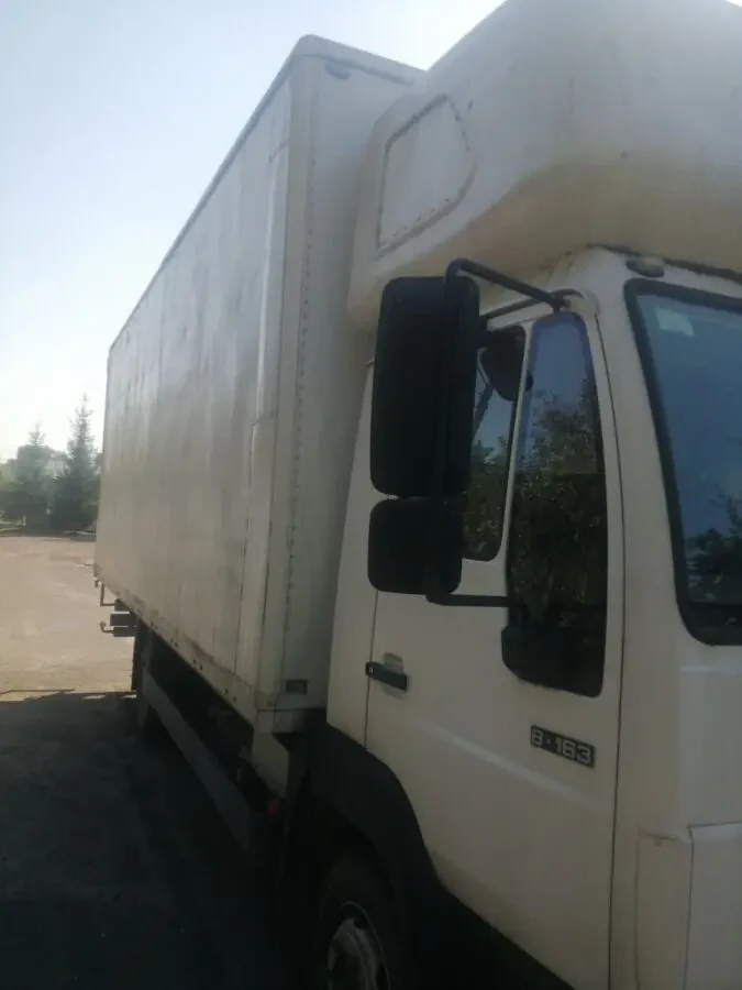 автомобіль MAN 2