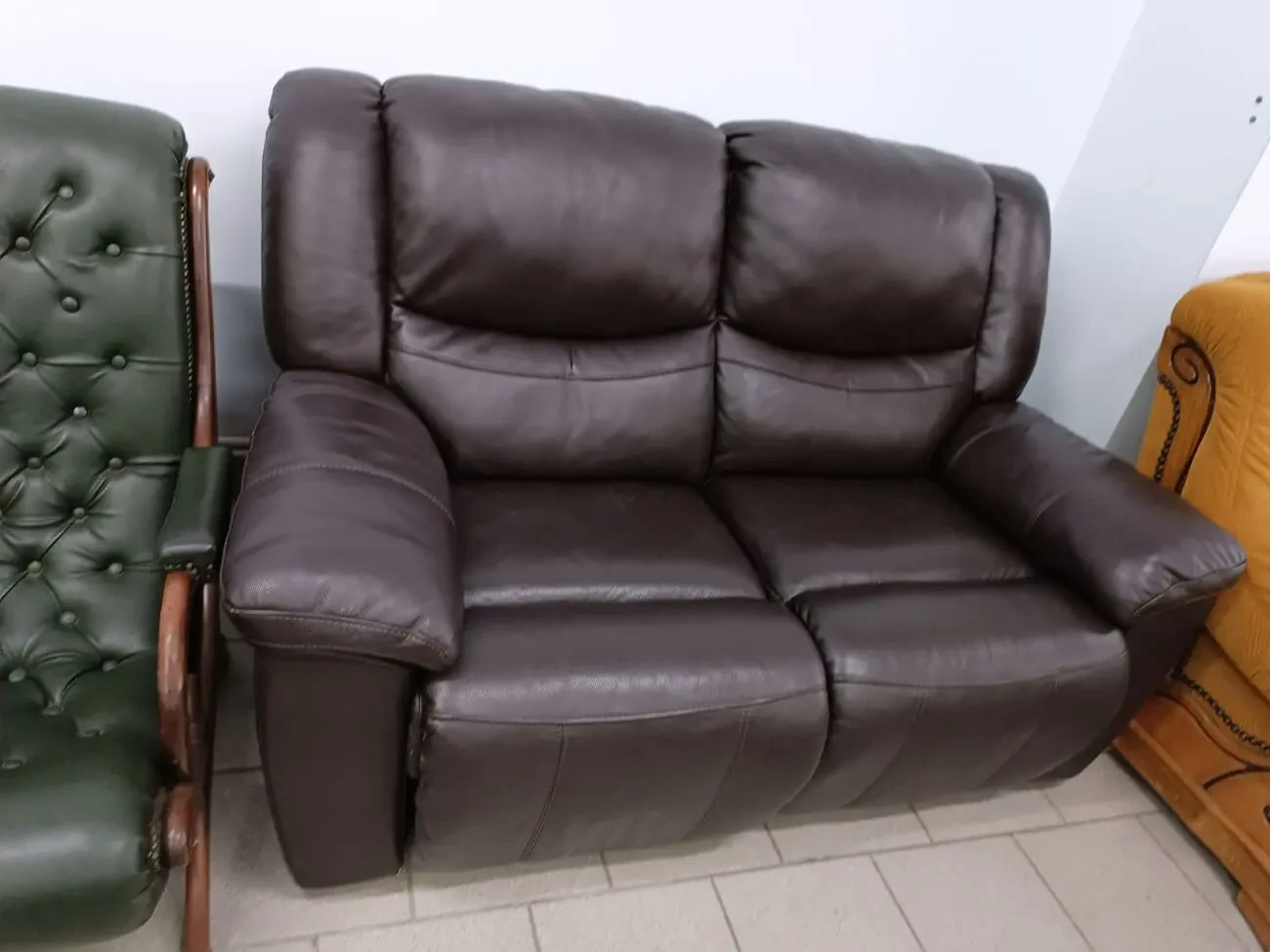 Меблі з натуральної шкіри 7