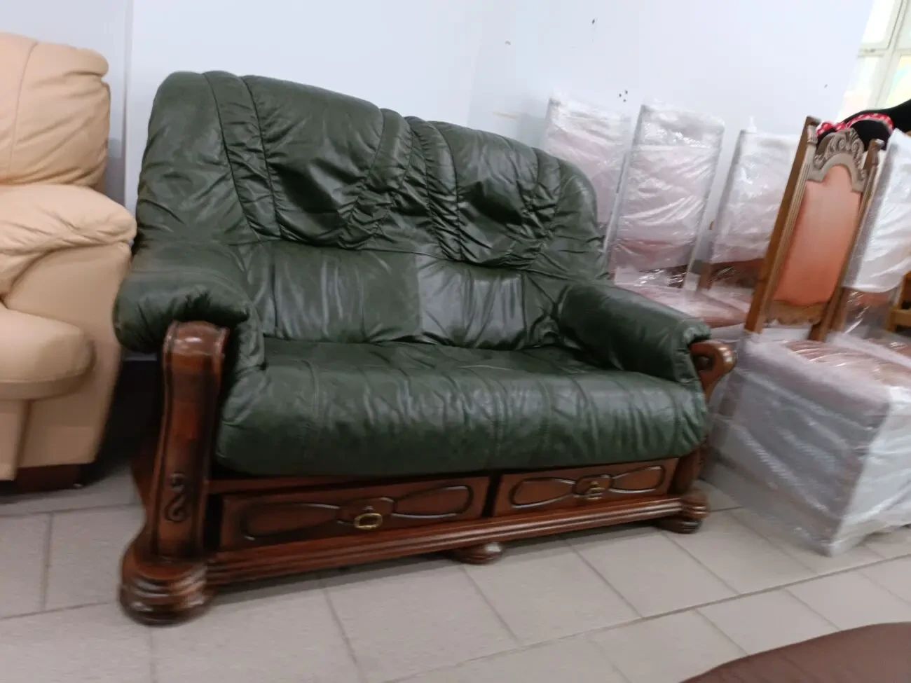 Меблі з натуральної шкіри 4