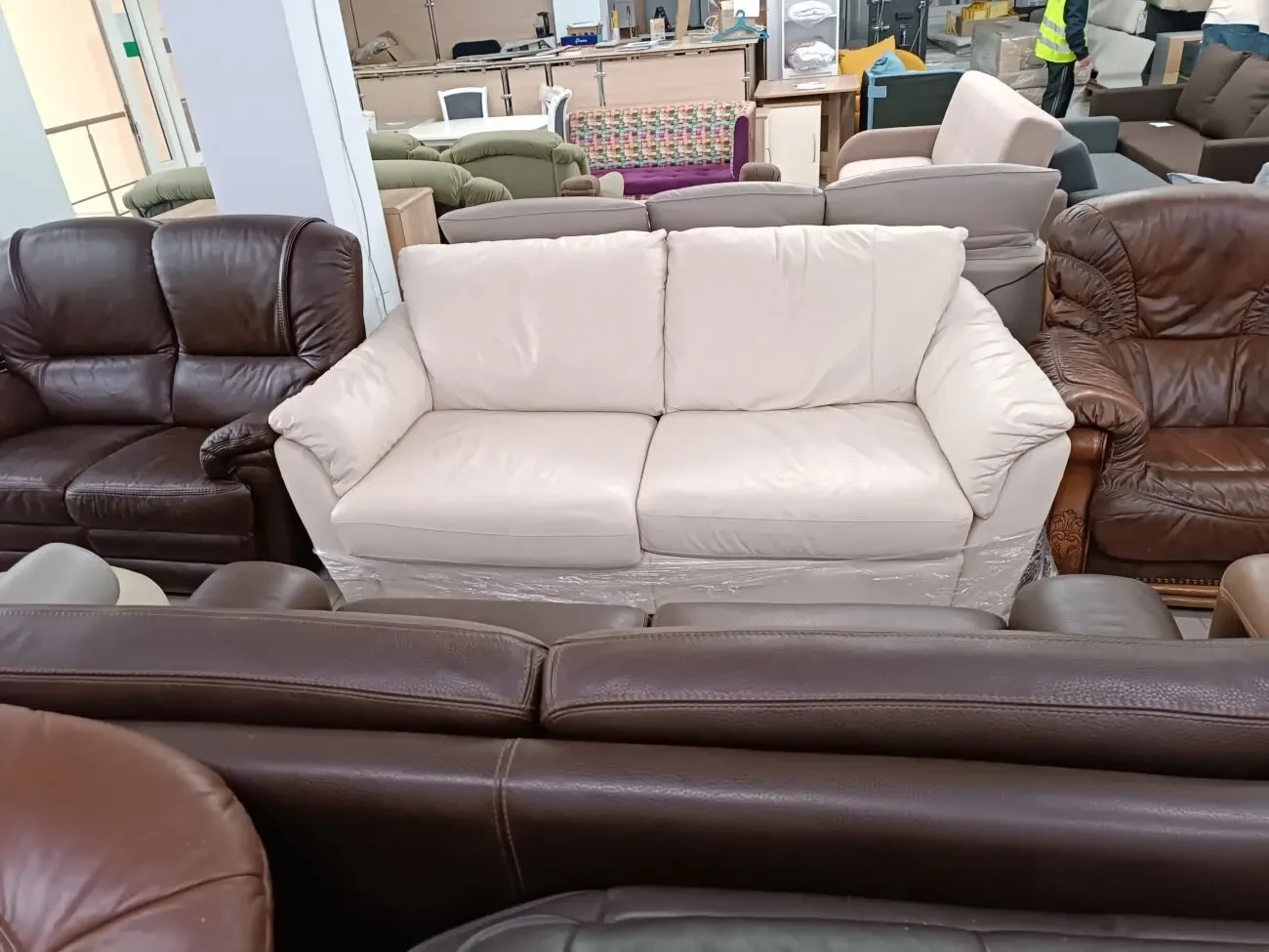 Меблі з натуральної шкіри 8