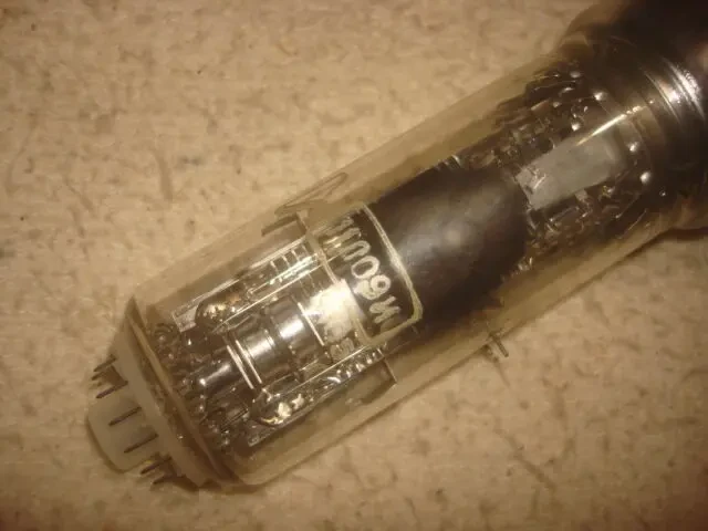 Электронные трубки ЭЛТ 11ЛО9И.15ЛО5И.17ЛО2И.11ЛО2И 3