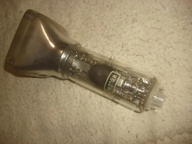 Электронные трубки ЭЛТ 11ЛО9И.15ЛО5И.17ЛО2И.11ЛО2И 4