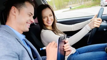 Автоінструктор, інструктор з водіння