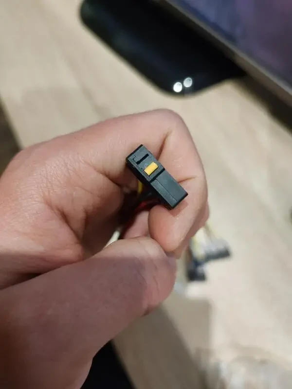 Мікровимикач для газової колонки на 3 проводи шлейф 4