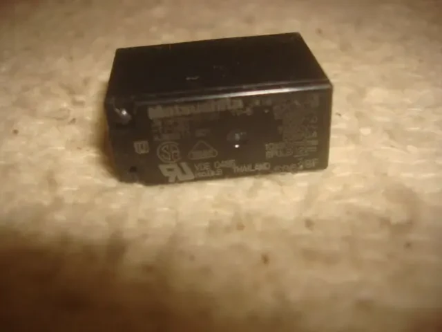 реле  12В . 10А .  Matsushita , THAILAND 5