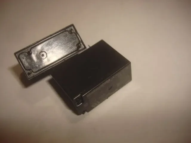 реле  12В . 10А .  Matsushita , THAILAND 3