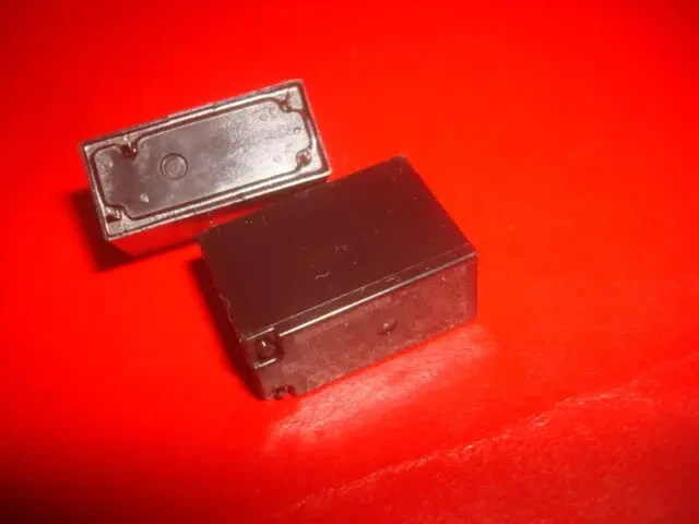 реле  12В . 10А .  Matsushita , THAILAND 9