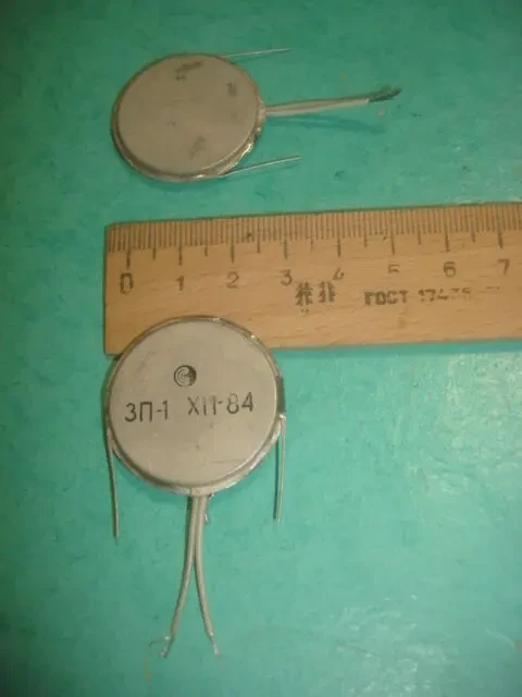 Динамик ЗП - 1 . пьезоизлучатель . 4