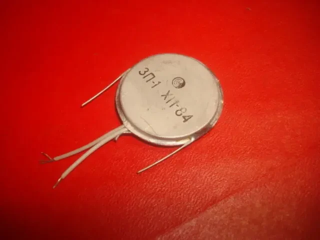 Динамик ЗП - 1 . пьезоизлучатель . 6