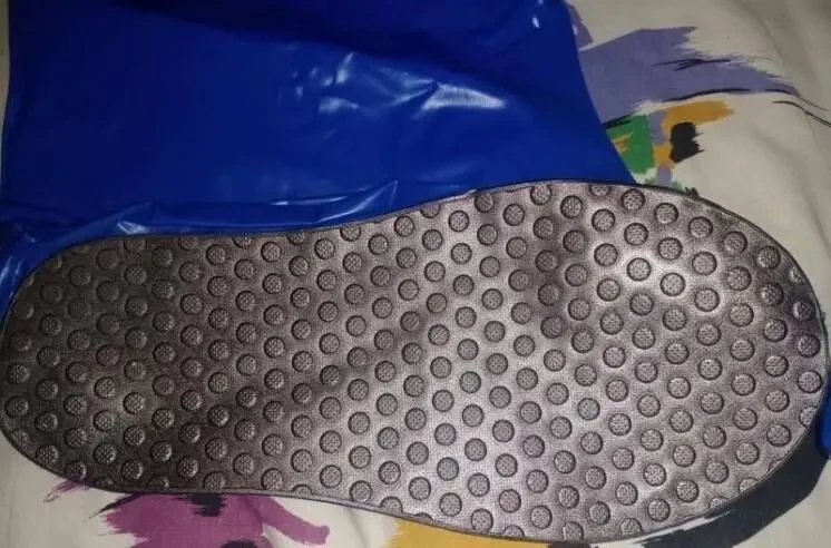 Бахилы, защита ног от непогоды 3