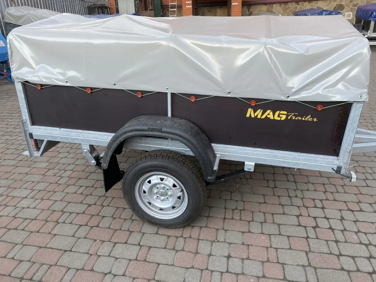 Легковий оцинкований причіп з бакелітової 9мм фанери 8