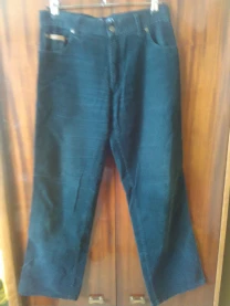 Вельветовые джинсы Wrangler.