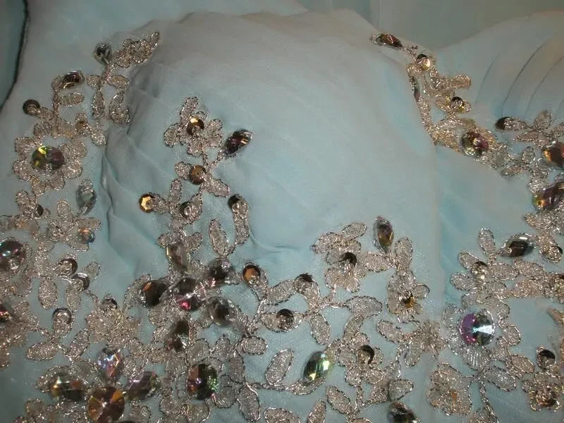 Вечірня сукня з вишуканою вишивкою  (38 EUR або 44UKR) 10