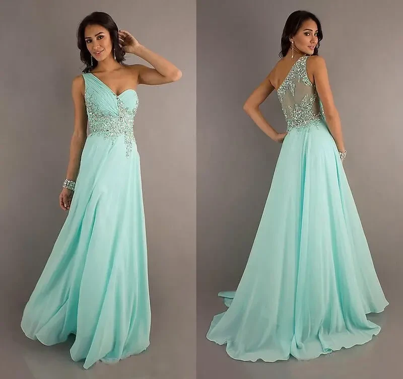 Вечірня сукня з вишуканою вишивкою  (38 EUR або 44UKR) 2