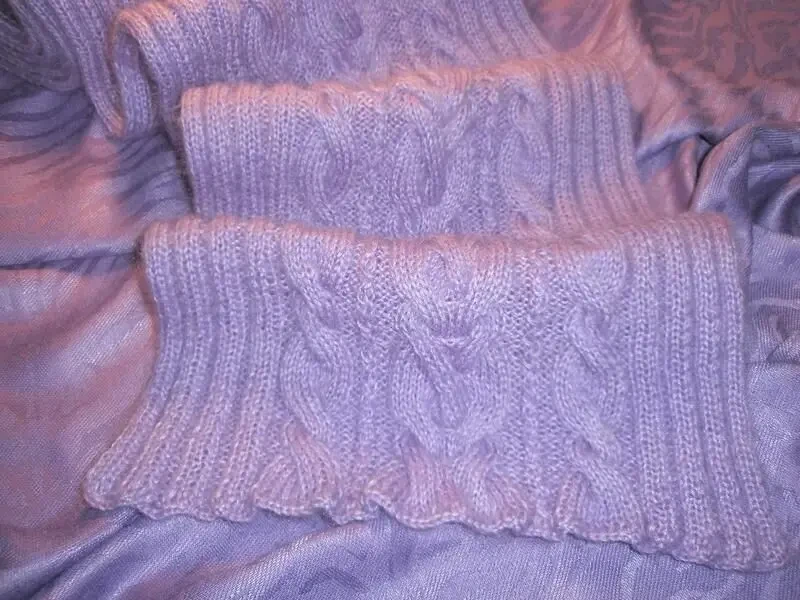 В'язаний шарф лавандовий з косами з ангори . hand made 3