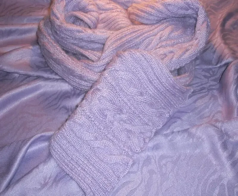 В'язаний шарф лавандовий з косами з ангори . hand made 6