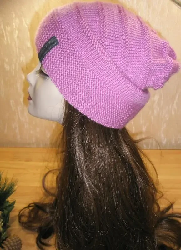 Шапка маджента ручної роботи. колір рожевий. розмір m-l