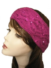 Оригінальна пов'язка на голову кольору фуксії з паєтками. ручна робота