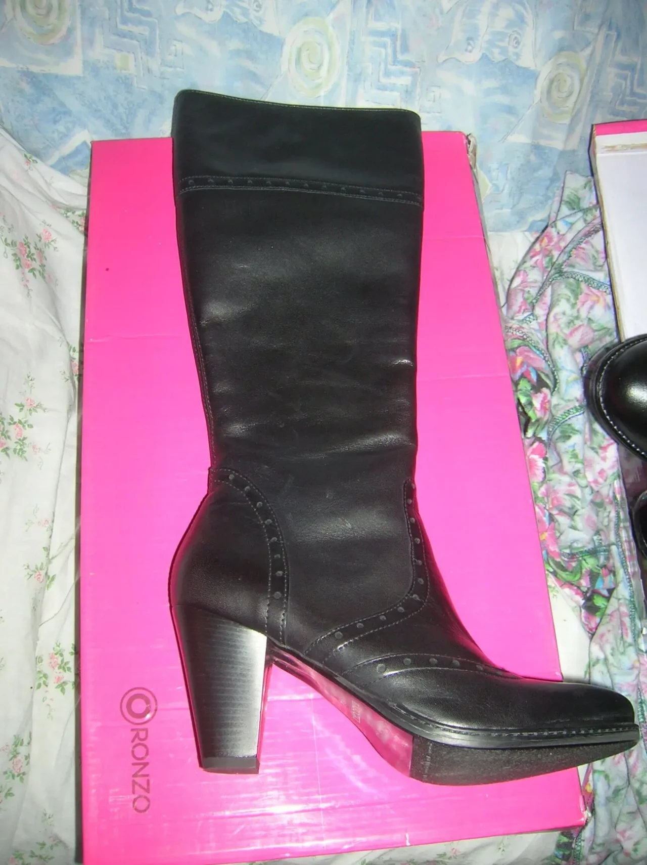 Сапоги жен. LASOCKI р.39 ст.25 танкетка 0.5см каблук 8 см 2