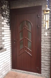 Двері вхідні Rehau