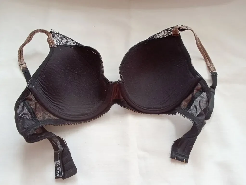 Ultimo EUR 70F Бюстгальтер поролон косточка черный/под золото 6