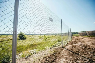 Сітка рабиця, сетка, огорожа, забор, зварна, колючий дріт, армопояс