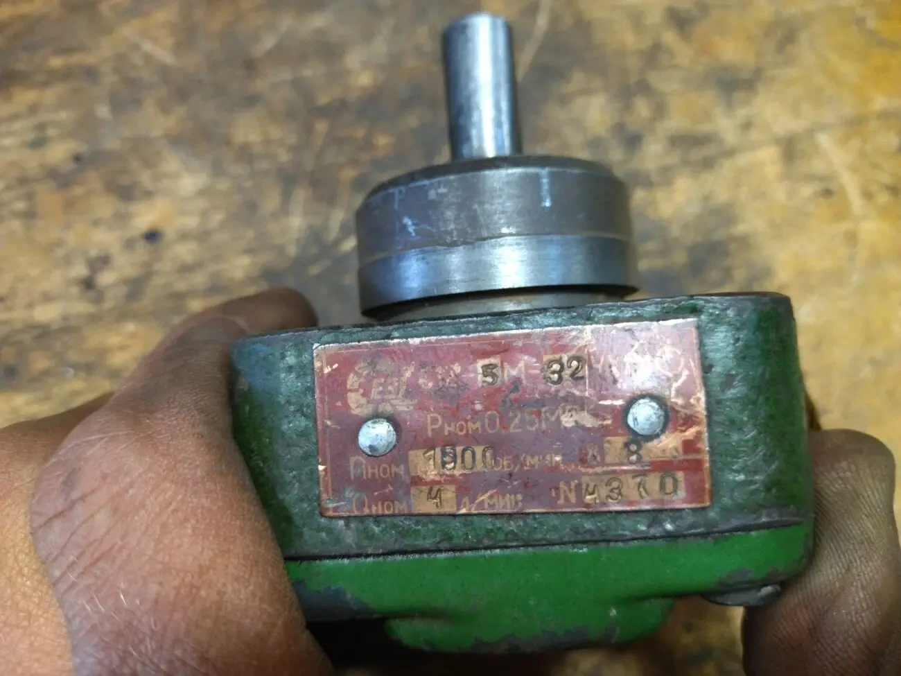 Пластинчастий насос с12-5м-32 ухл4 2