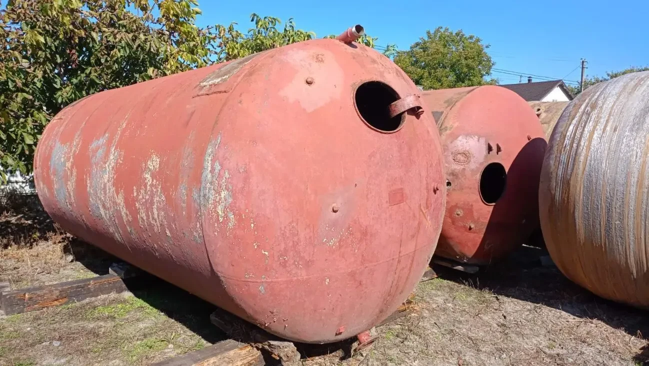 Шины на вездеход, бочку ПТС КФ-97 16.5/70-18 1065-420-457 9