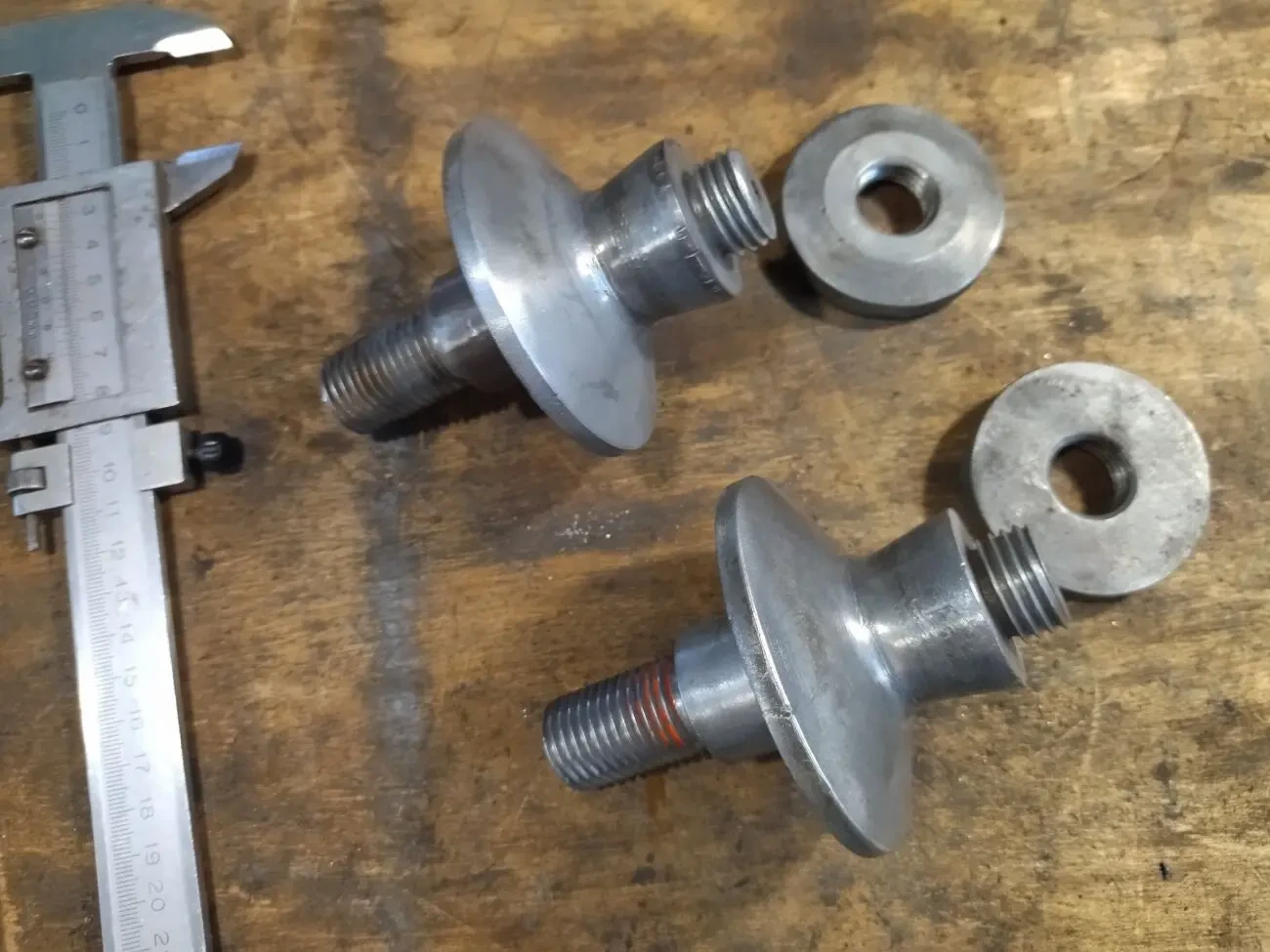 Пара такелажних кріплень під трос