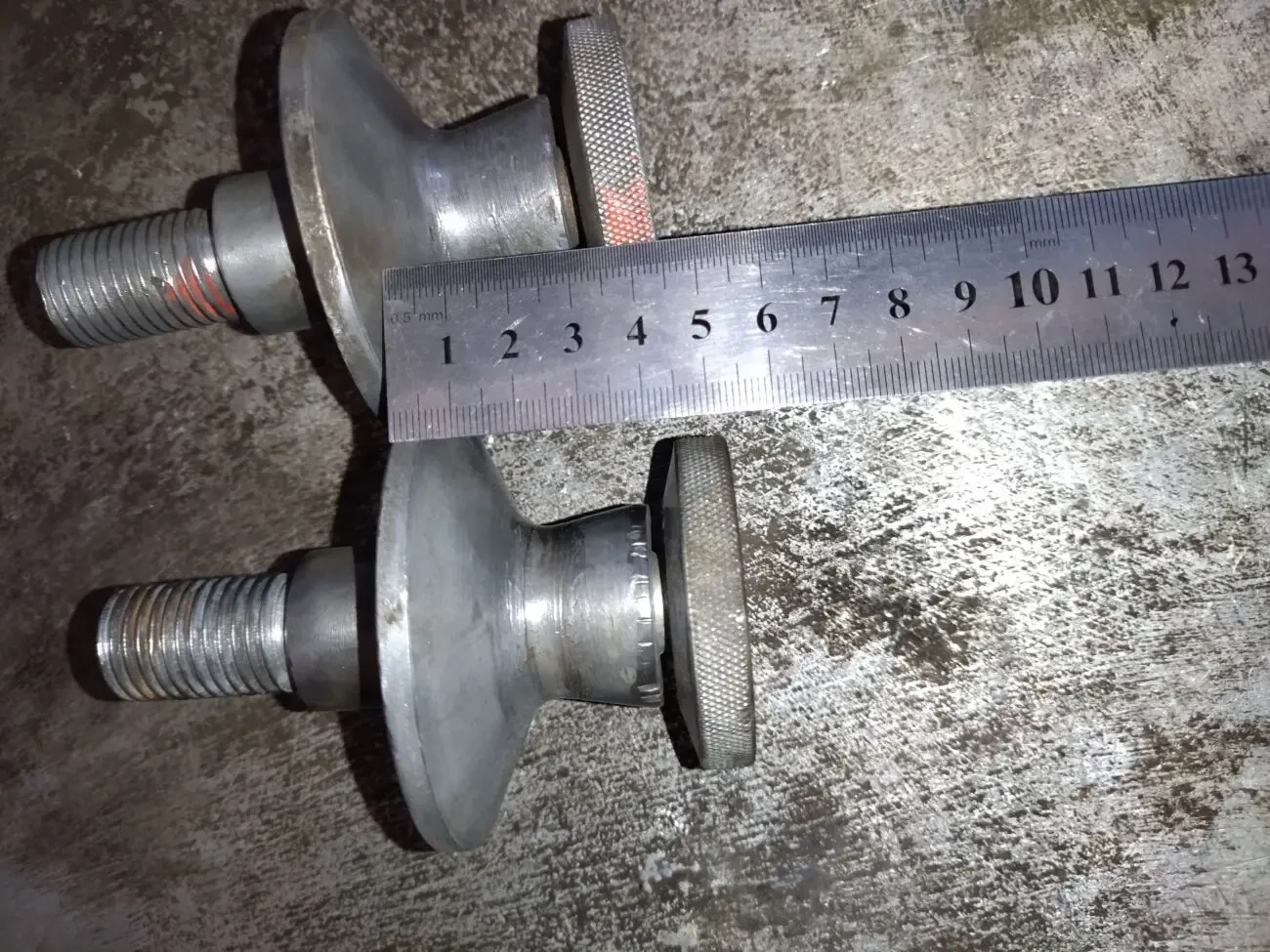 Пара такелажних кріплень під трос 8