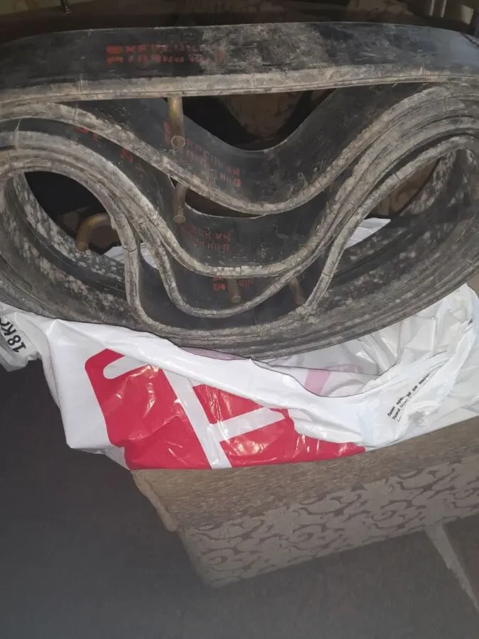 Куплю камеры резиновые,  номер  камер 233х90, 408х85. 6