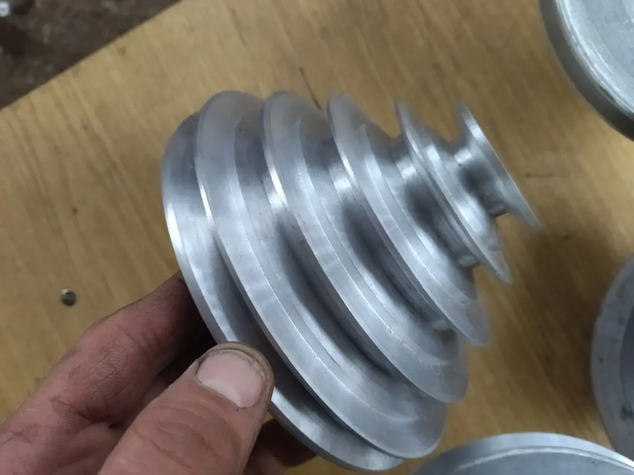 Шків п'ятирівчаковий свердлильного верстата нс 12 - 2 м 112 та ін. 5