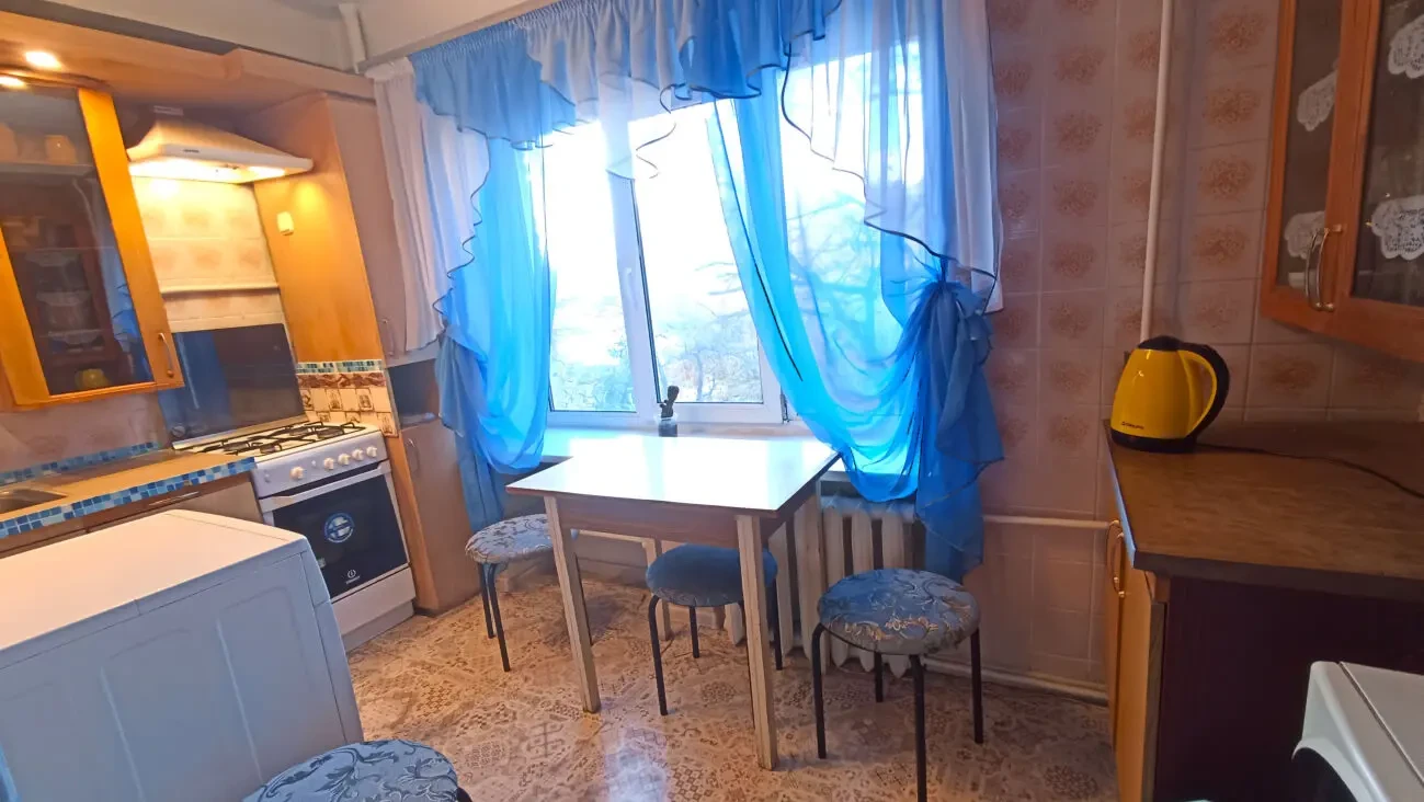 Посуточная аренда 4-комнатной квартиры в Киеве центр Печерск 7