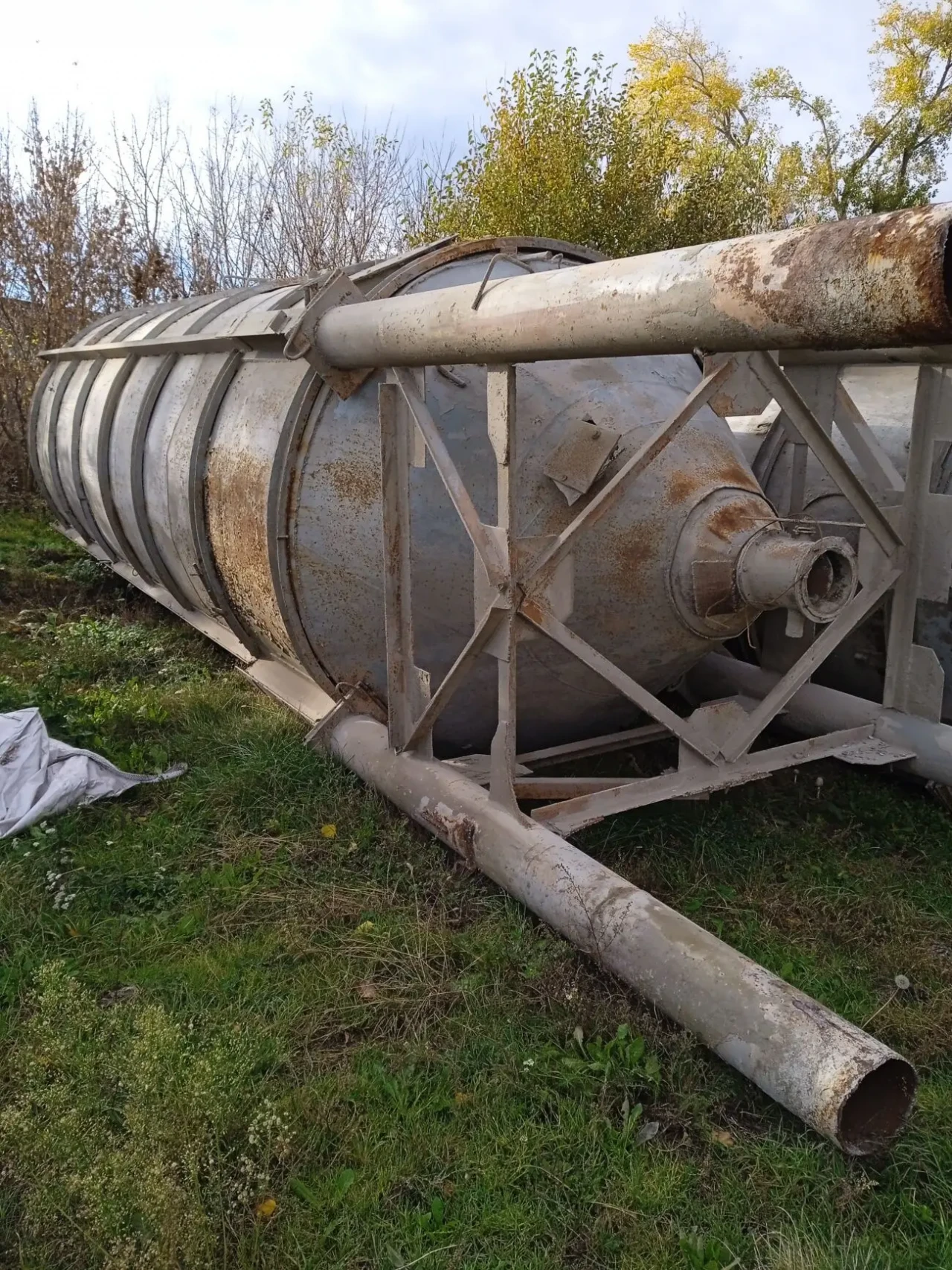 Продам силоса под цемент 50 м3 60 м3 2