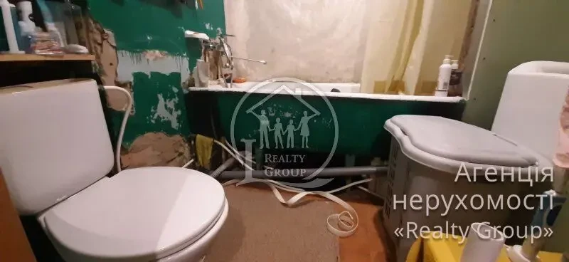 Продам 2-кім. квартиру Карачуни 7