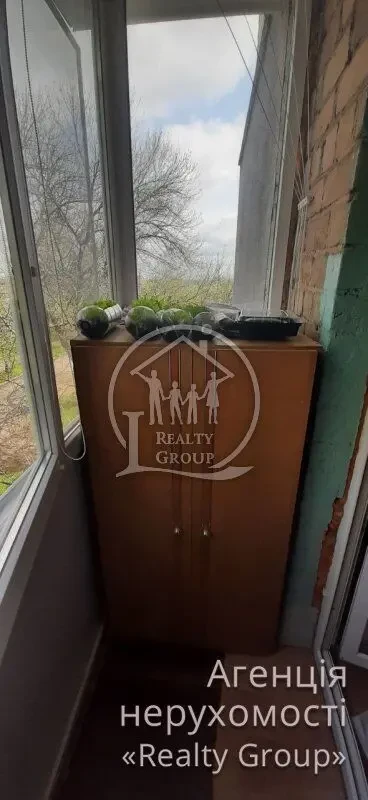 Продам 2-кім. квартиру Карачуни 6