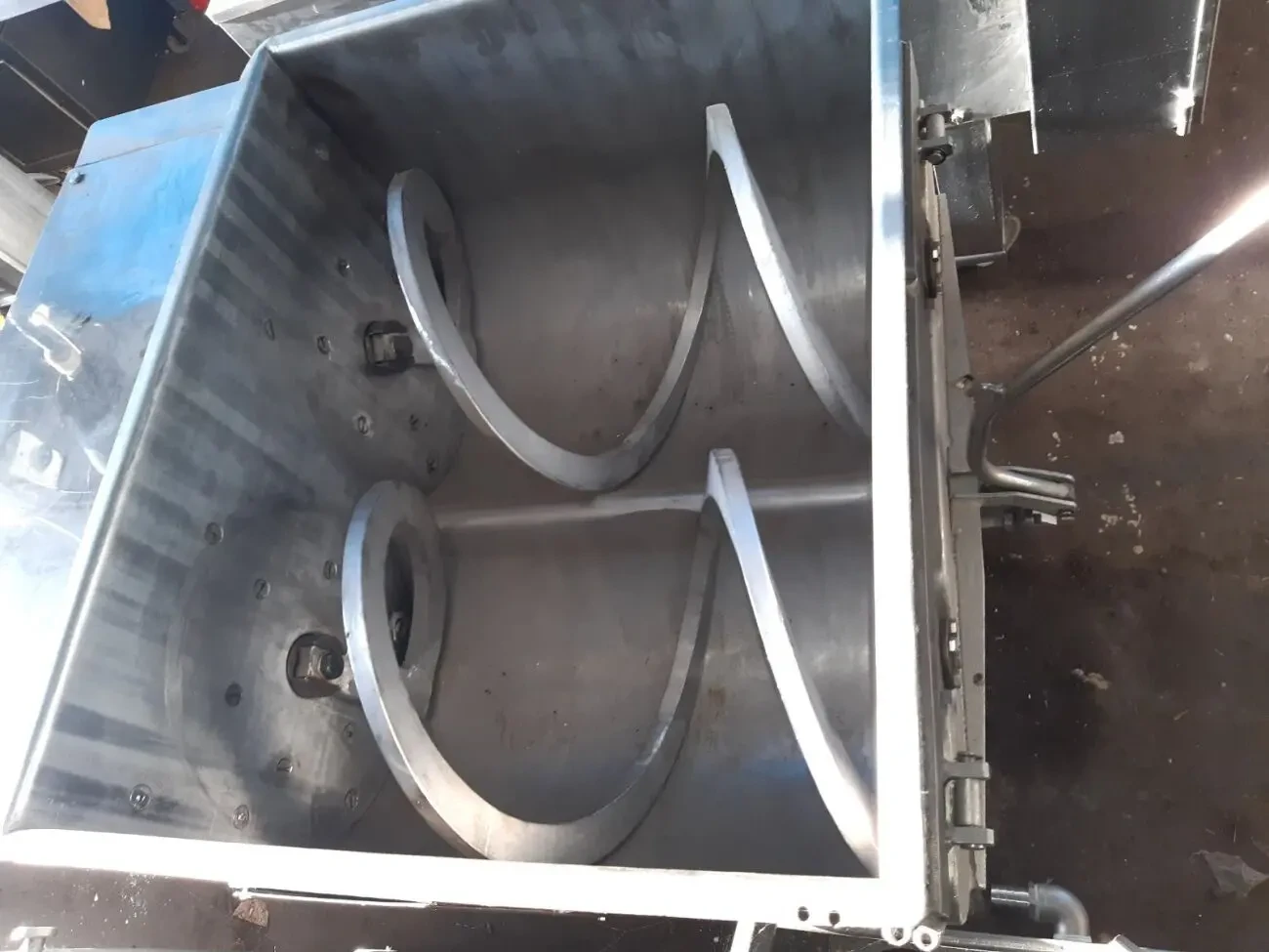 Фаршемішалка Л5-ФМ2-У-150 3