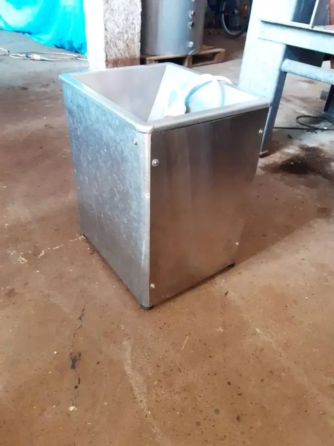 М'ясорубка Spomasz W-70 8