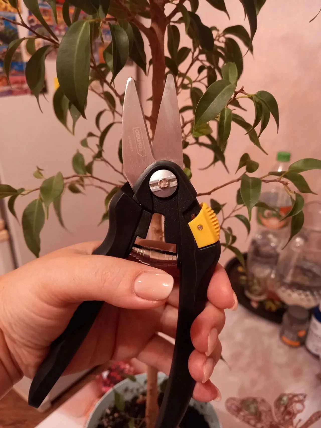 Удобные садовые ножницы Секатор 4