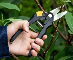 Удобные садовые ножницы Секатор