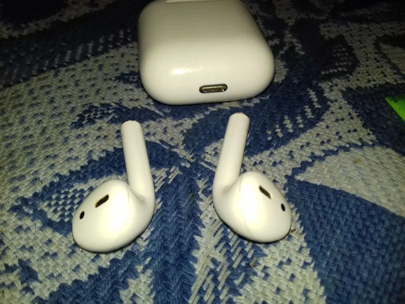 Air Pods 2 б.в (A1602) 9