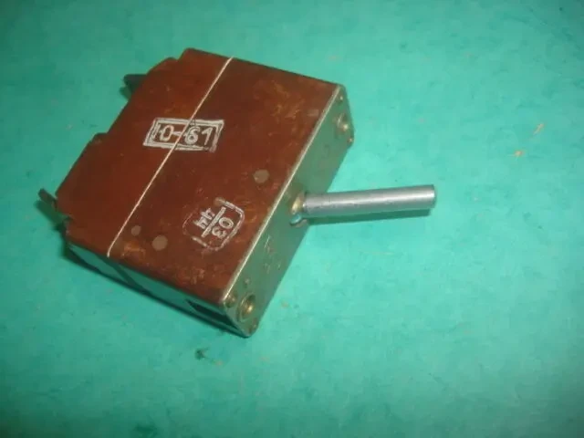 Тумблера АЗС . АЗСГК . АЗРГК