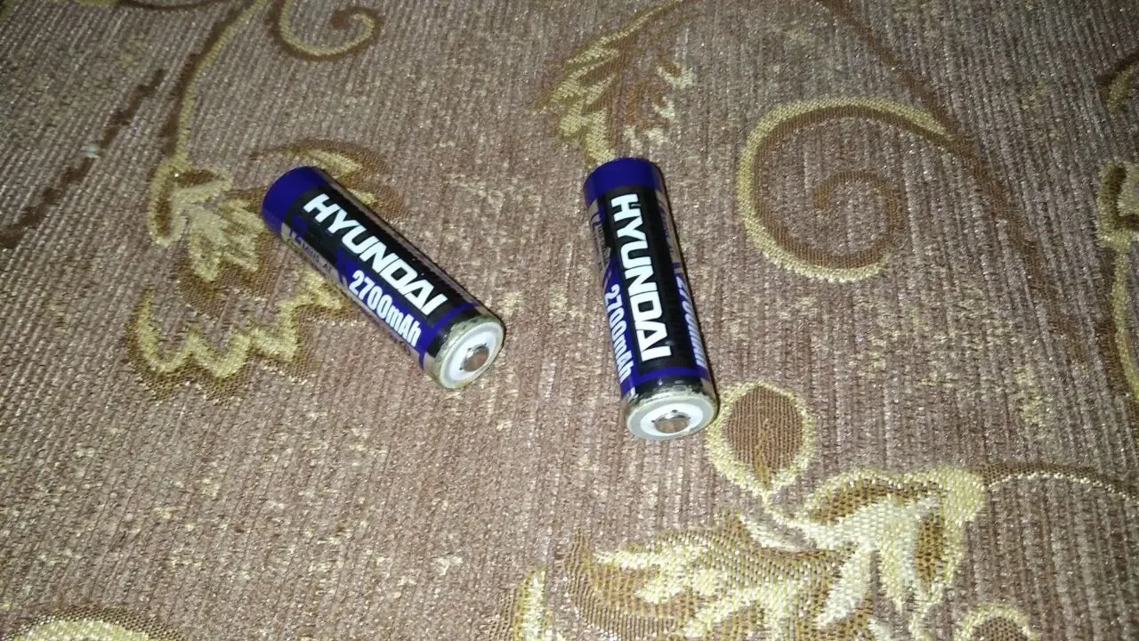 2 AA аккумулятора Hyundai по 2700 mAh 6